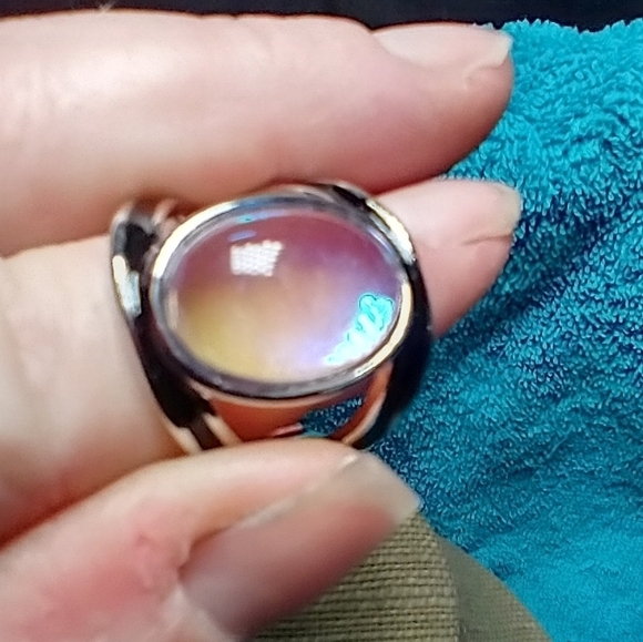 Silvertone faux moonstone black stripe ring. Ignore reflection in pic. - Picture 3 of 6